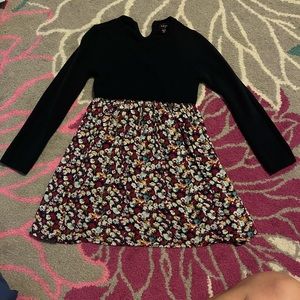 Imoga, size 6 girls long sleeved dress. So soft